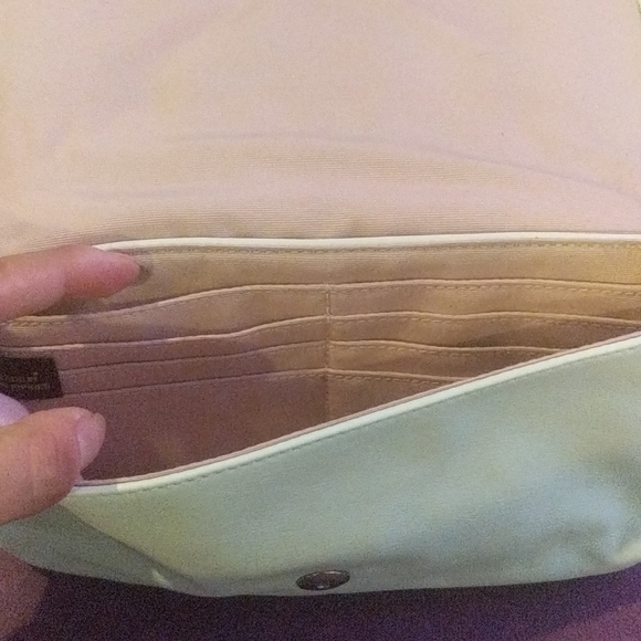 Coach wristlet - Picture 3 of 5